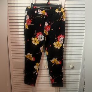 🍾🍾🎉New Year Clearance🎉🍾🍾 Old Navy Mid-Rise Pixie Pant